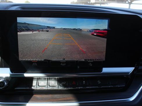 Used 2022 GMC Sierra 1500 SLT image 30