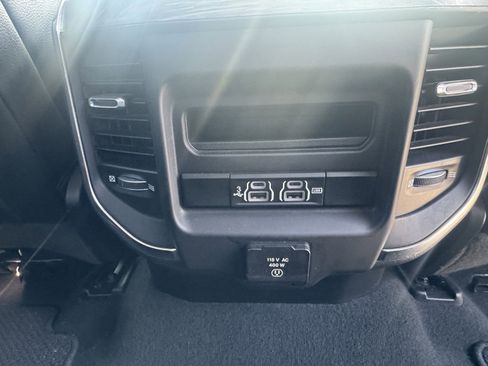 Used 2019 RAM 1500 Laramie image 15