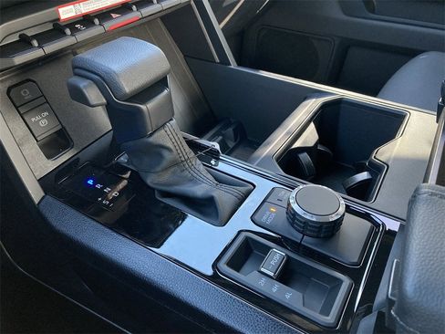 New 2026 Toyota Tundra SR5 image 17