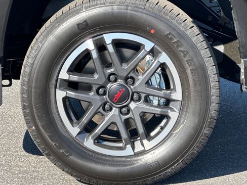 New 2025 Toyota Tacoma TRD Sport image 32
