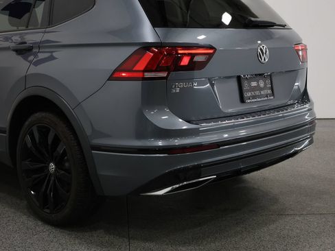 Used 2021 Volkswagen Tiguan SE R-Line FWD image 10