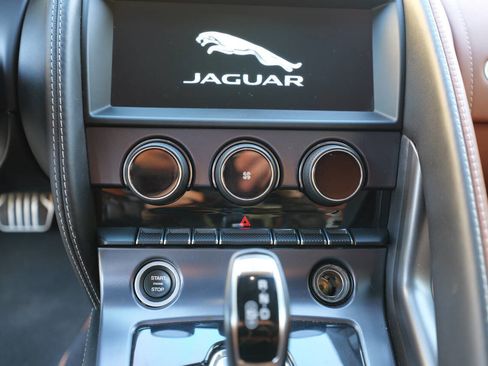 Used 2021 Jaguar F-TYPE R image 91