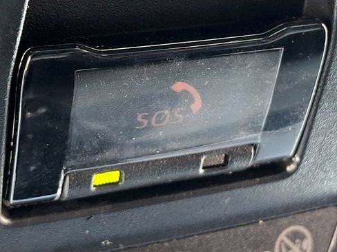Used 2025 Toyota Corolla LE FWD image 26