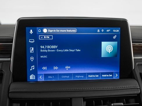 Used 2023 Chevrolet Tahoe High Country w/ Advanced Technology Package image 16