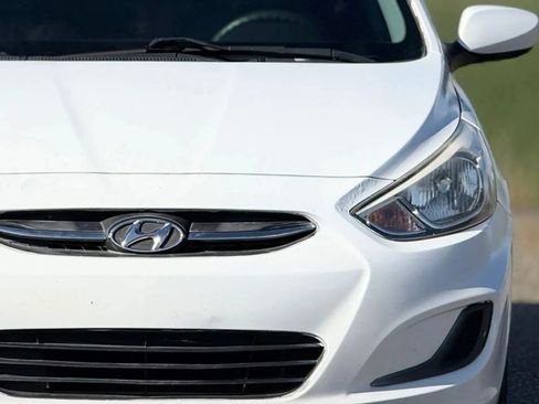 Used 2015 Hyundai Accent GLS image 12