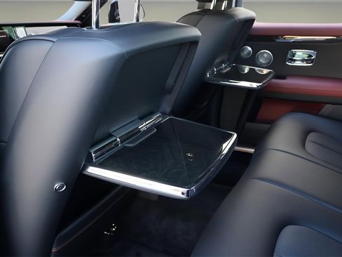 New 2025 Rolls-Royce Ghost image 19