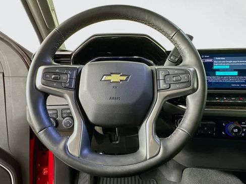 Used 2025 Chevrolet Silverado 1500 LT image 15
