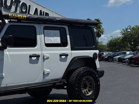 Used 2021 Jeep Wrangler Unlimited Sport AWD/4WD image 3