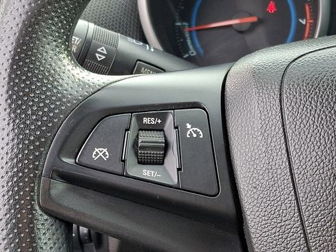 Used 2015 Chevrolet Cruze LT image 19