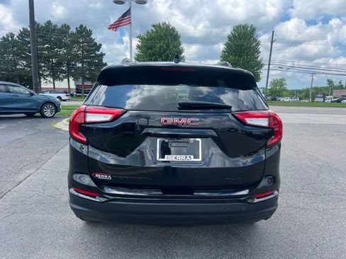 Used 2023 GMC Terrain SLT w/ Tech Package AWD/4WD image 6