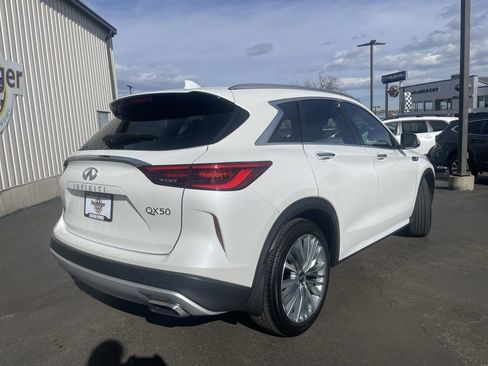 Used 2024 INFINITI QX50 Sensory image 7