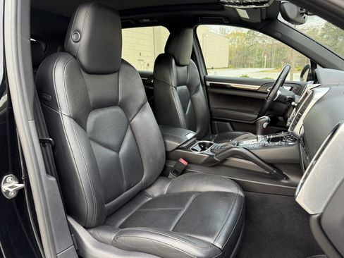 Used 2014 Porsche Cayenne Diesel image 36
