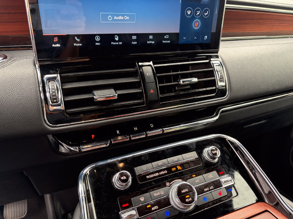 Used 2024 Lincoln Navigator L Reserve AWD/4WD image 21
