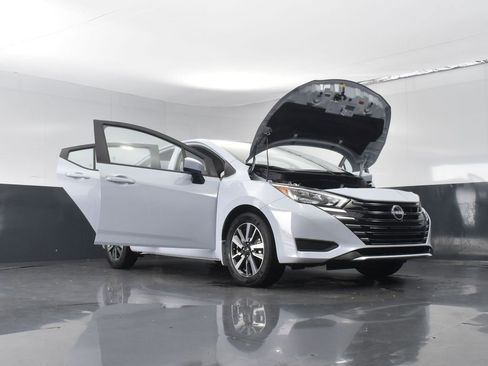 New 2025 Nissan Versa SV w/ Trunk Package image 28