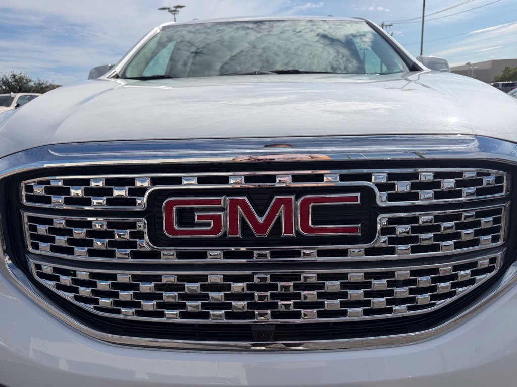 Used 2019 GMC Acadia Denali w/ Technology Package AWD/4WD image 7