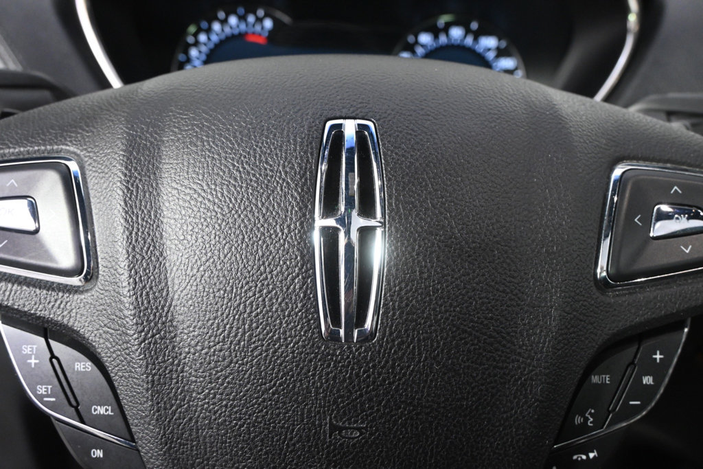 Used 2018 Lincoln MKX Reserve AWD/4WD image 35