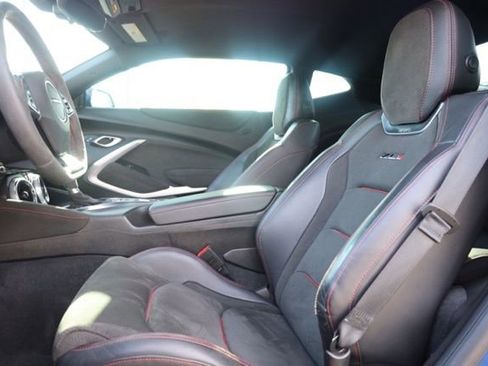 Used 2019 Chevrolet Camaro ZL1 image 16