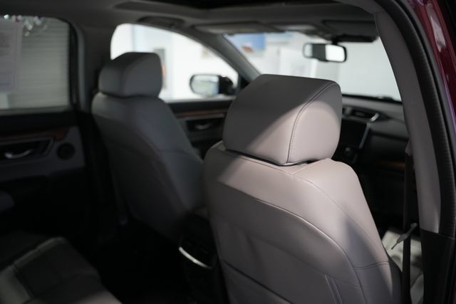 Used 2018 Honda CR-V Touring image 19