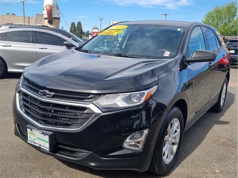 Used 2019 Chevrolet Equinox LS FWD image 1