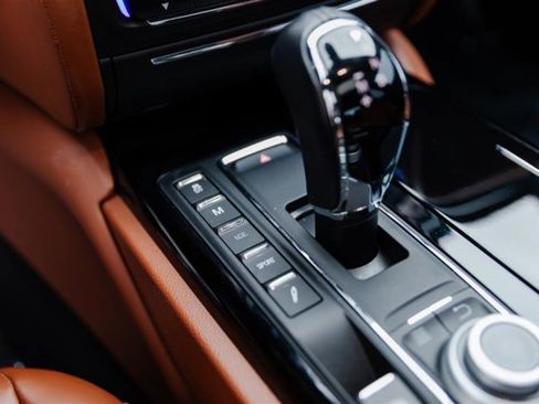 Used 2017 Maserati Quattroporte S GranSport Q4 image 30