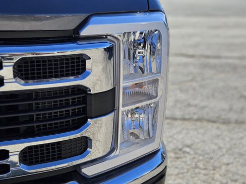 Used 2024 Ford F350 XLT w/ FX4 Off-Road Package image 11