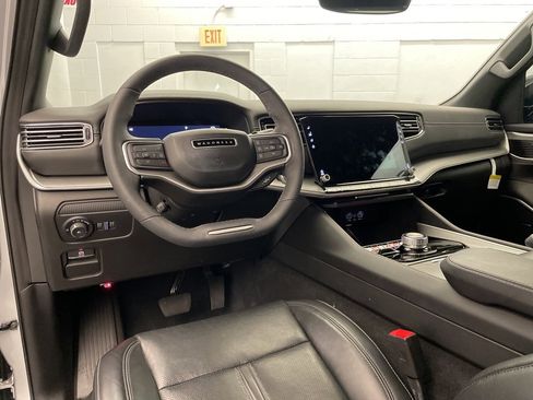 New 2025 Jeep Wagoneer 4WD image 12