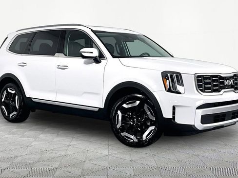 Used 2025 Kia Telluride S AWD/4WD image 1