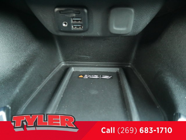 Used 2023 Chevrolet Traverse Premier w/ LPO, Floor Liner Package FWD image 30