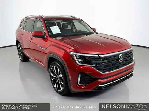 Used 2024 Volkswagen Atlas SEL Premium R-Line AWD/4WD image 3