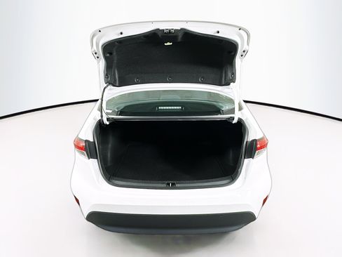 Used 2024 Toyota Corolla LE image 26