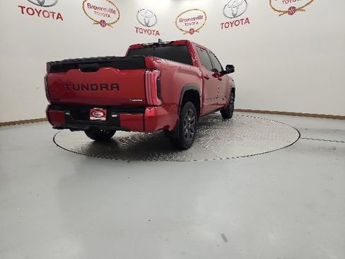 Used 2025 Toyota Tundra Platinum AWD/4WD image 8