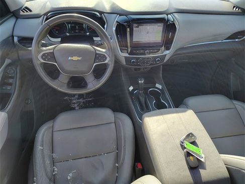 Used 2018 Chevrolet Traverse LT image 18