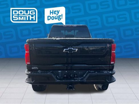 Used 2024 Chevrolet Silverado 3500 High Country w/ High Country Premium Package AWD/4WD image 4