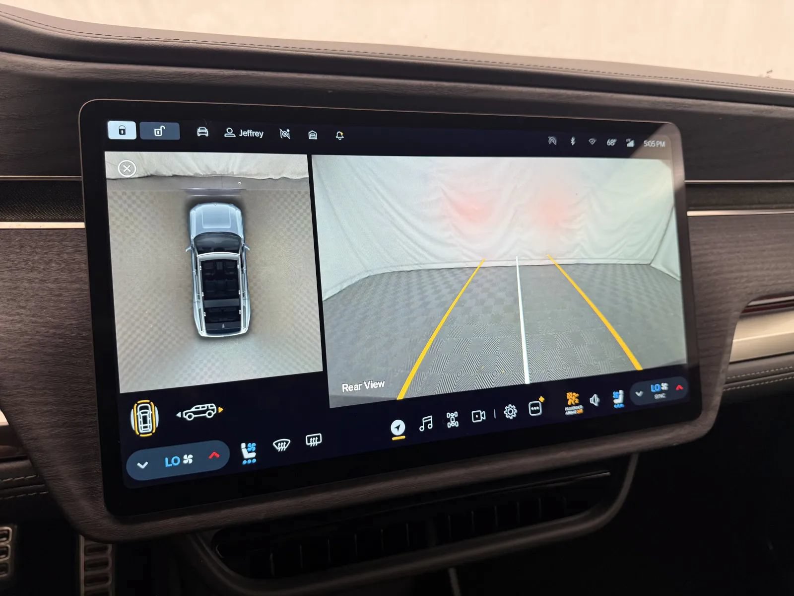Used 2024 Rivian R1S Adventure Quad AWD/4WD image 19