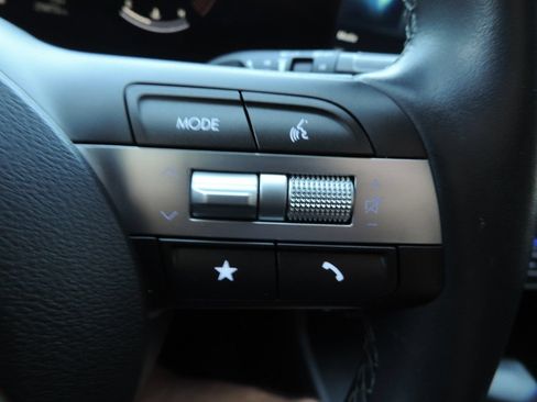 Used 2024 Hyundai Kona SEL FWD image 28