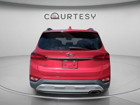 Used 2020 Hyundai Santa Fe SEL w/ Convenience + Premium Package FWD image 6