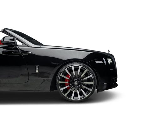 Used 2018 Rolls-Royce Dawn RWD image 27