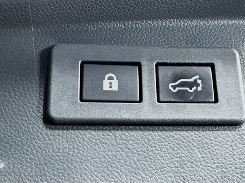 Used 2020 Subaru Outback Touring XT AWD/4WD image 32