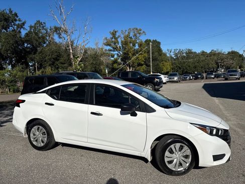 Used 2024 Nissan Versa S w/ Trunk Package FWD image 6