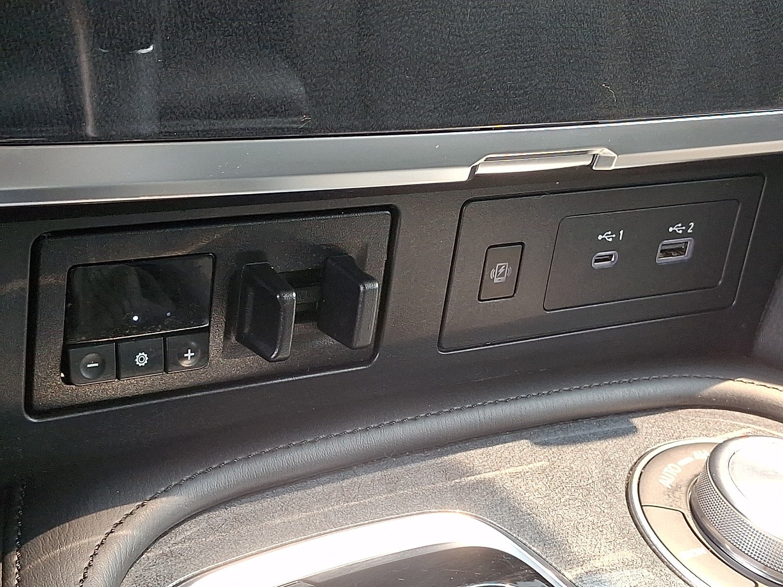 Used 2024 Nissan Armada SV w/ Cargo Package AWD/4WD image 26