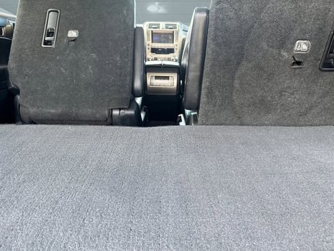 Used 2017 Lexus GX 460 Luxury w/ Preferred Accessory Package image 33