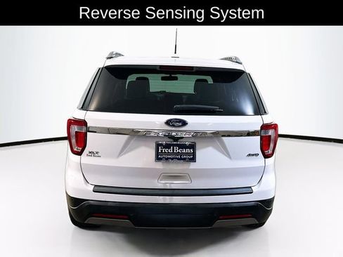 Used 2019 Ford Explorer XLT w/ Equipment Group 202A AWD/4WD image 21