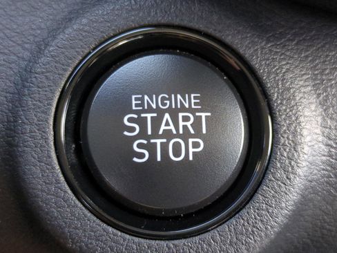 Certified 2025 Hyundai Venue FWD image 24