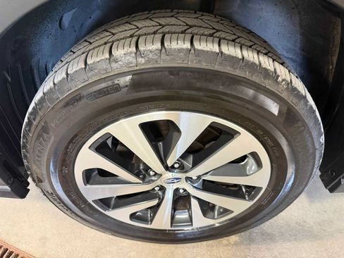 Used 2022 Subaru Outback Premium AWD/4WD image 8