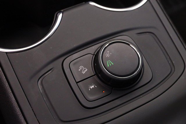 Used 2024 GMC Terrain SLE FWD image 19