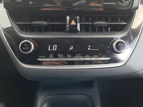 Used 2021 Toyota Corolla LE w/ Carpet Mat Package (TMS) FWD image 20