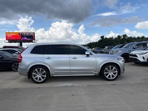 Used 2016 Volvo XC90 T8 Inscription w/ Protection Package Plus AWD/4WD image 2
