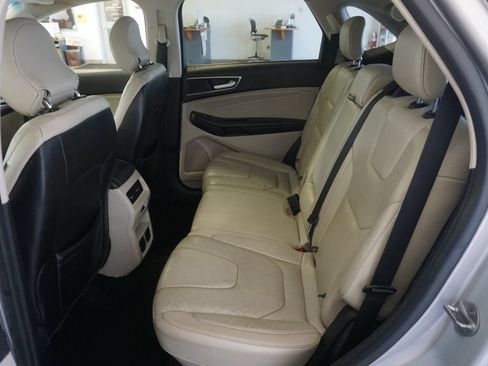 Used 2018 Ford Edge Titanium w/ Equipment Group 301A FWD image 21