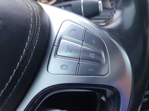 Used 2017 Mercedes-Benz S 550 4MATIC Sedan image 47