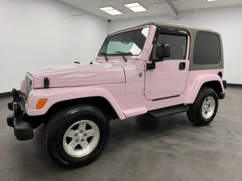 Used 2004 Jeep Wrangler Sahara w/ Dual Top Group AWD/4WD image 23